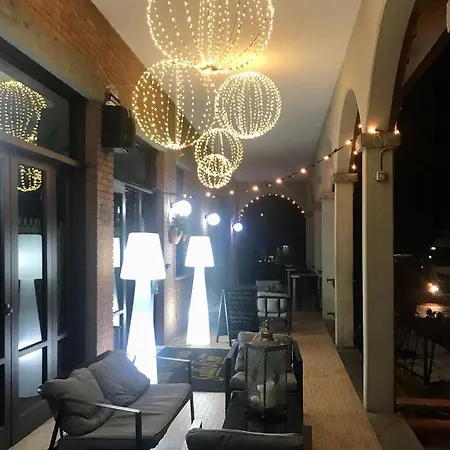 Otel Ristorante Gallo D'oro Vignola (Emilia-Romagna)