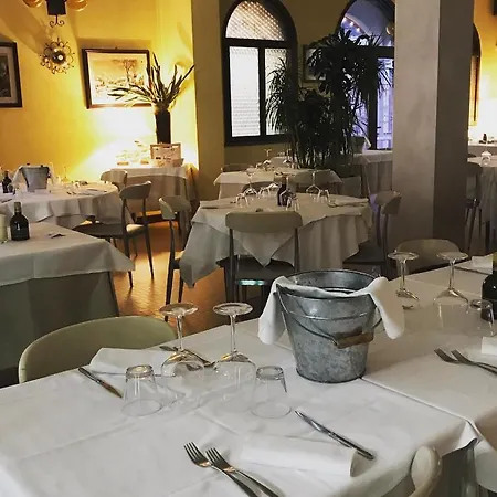 Ristorante Gallo D'oro ホテル ヴィニョーラ
