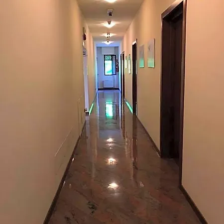 Ξενοδοχείο Ristorante Gallo D'oro 3*